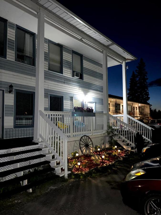 Latchford Bay Lake Inn - Frontiersman Motel מראה חיצוני תמונה