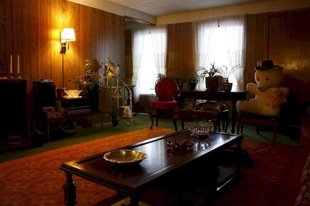 Latchford Bay Lake Inn - Frontiersman Motel מראה חיצוני תמונה