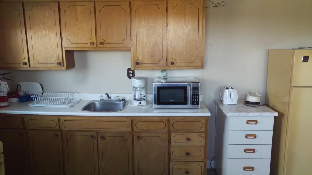 Latchford Bay Lake Inn - Frontiersman Motel מראה חיצוני תמונה
